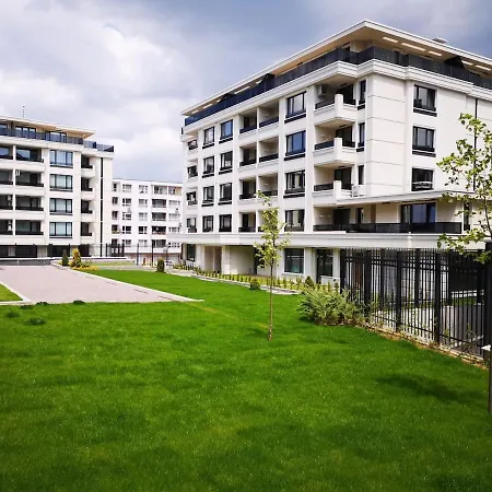 Business And Leisure In Mladost 2 With Free Garage Daire *